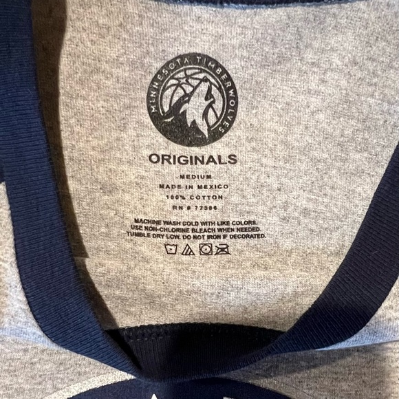 Minnesota Timberwolves tshirt, mid length sleeves, size medium - Picture 3 of 4